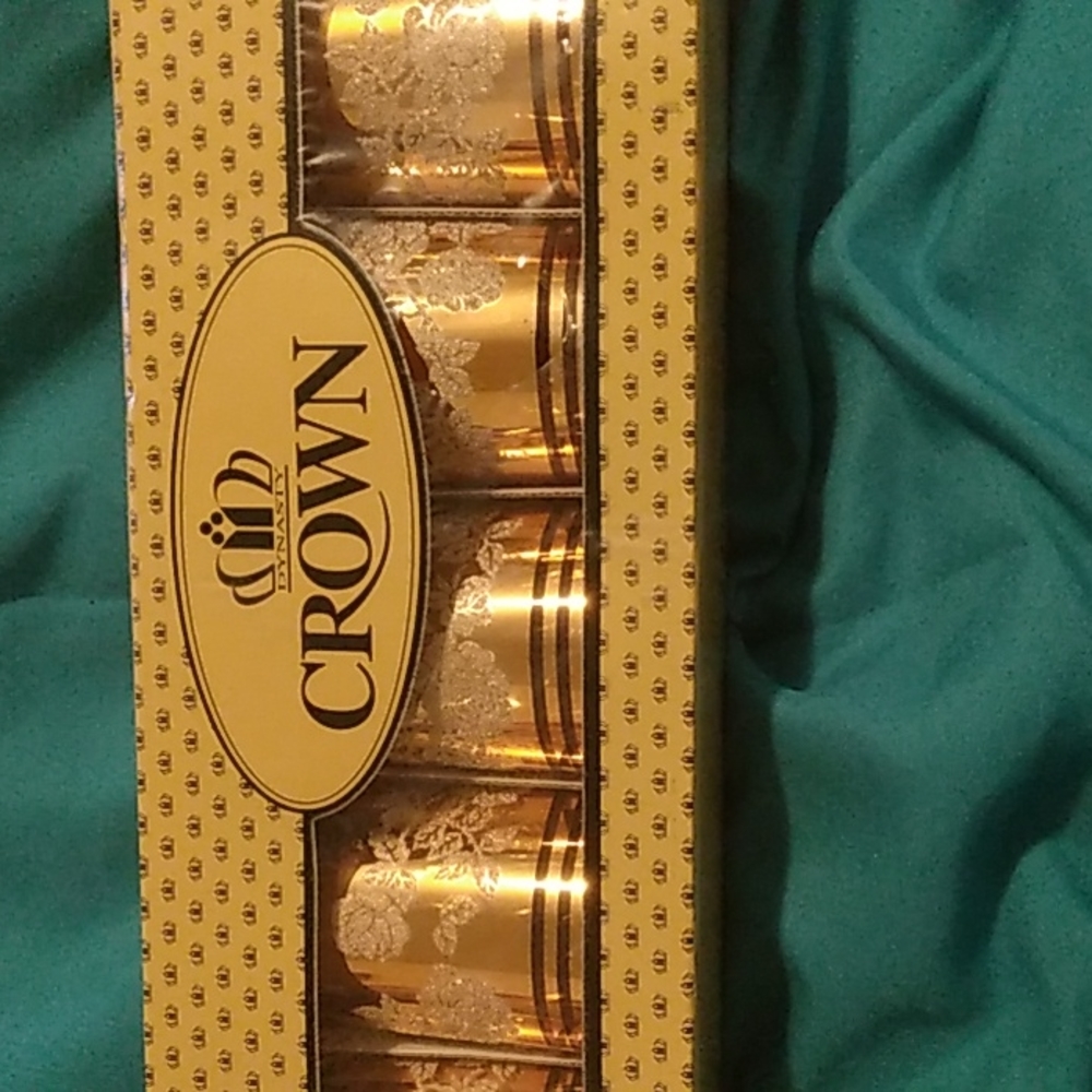 Dynasty Crown 6 piece tumbler cups.